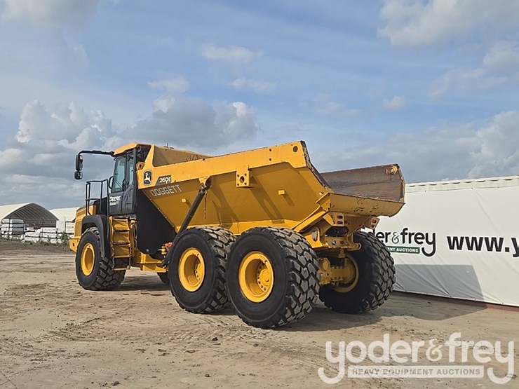 2022-deere-260e-image-3