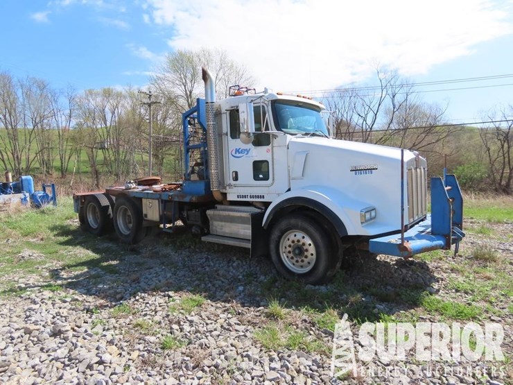 2010-kenworth-t800-image-4