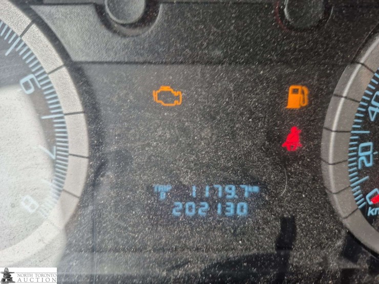 2010-ford-escape-image-19