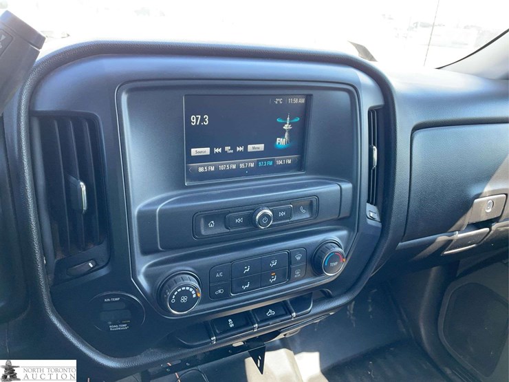 2017-chevrolet-silverado-1500-image-13