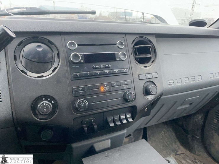 2016-ford-f350-image-13