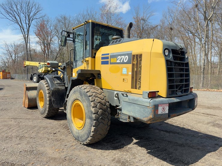 2017-komatsu-wa270-8-image-3