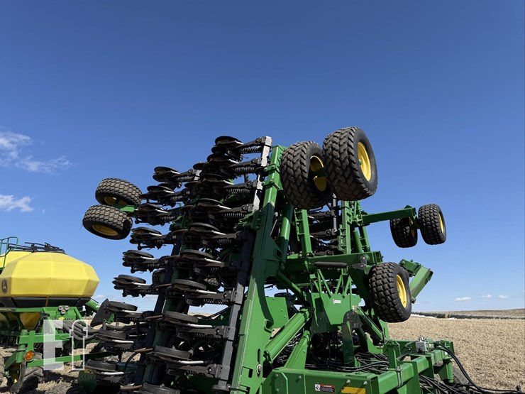 2012-john-deere-1890-image-141