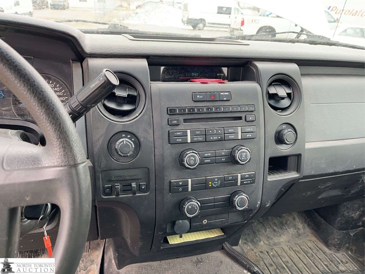 2014-ford-f150-image-13