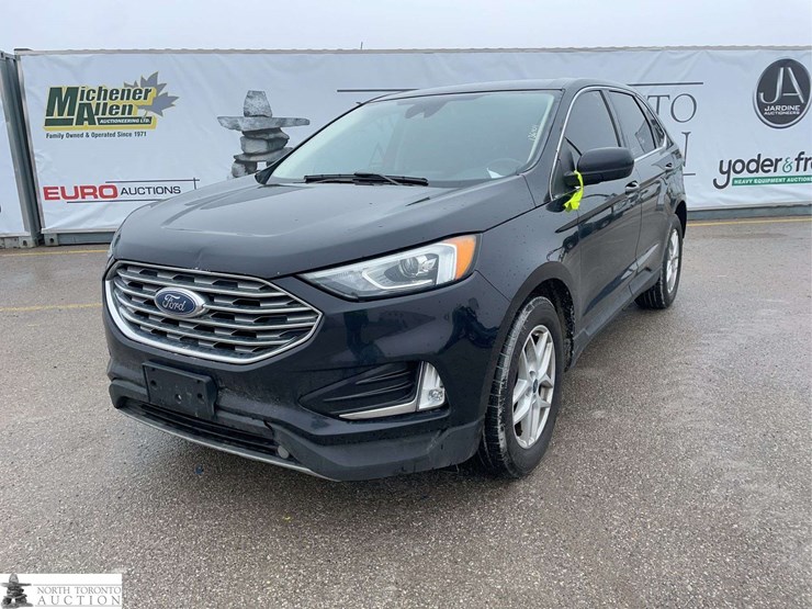 2021-ford-edge-image-1
