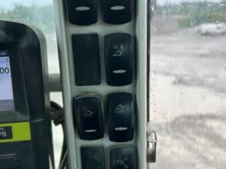 2012-volvo-l220g-image-53