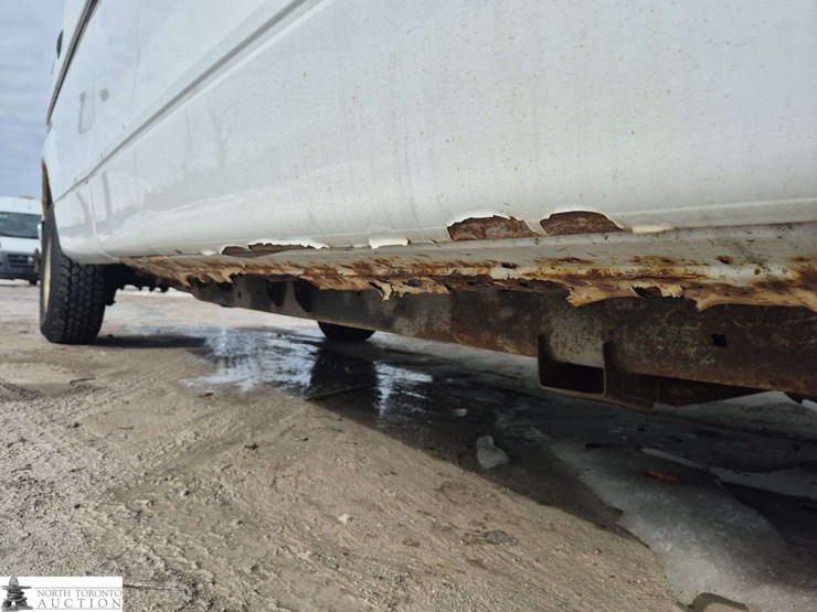 2011-ford-f150-image-12