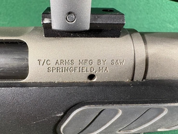 thompson-center-arms-300-win-mag-rifle-image-10