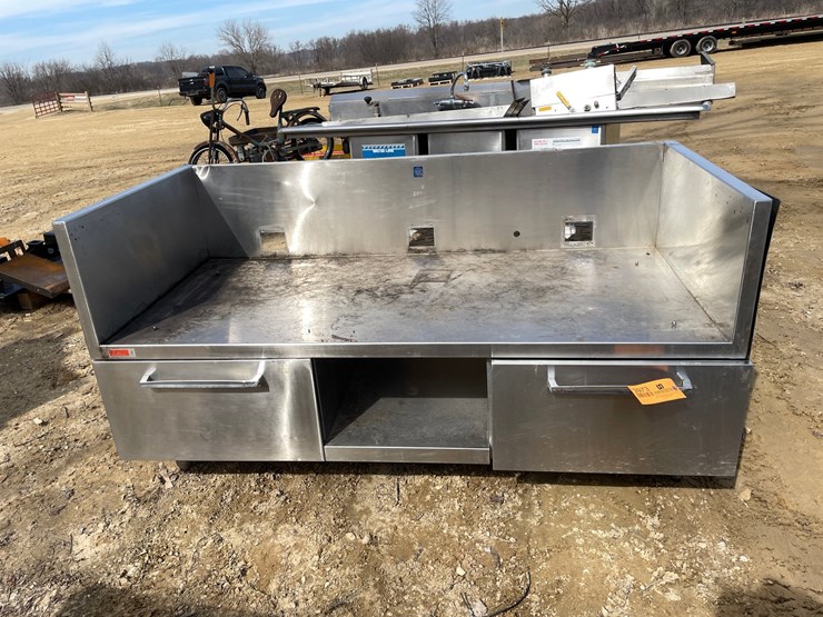 #3973-•-stainless-steel-prep-table-image-2