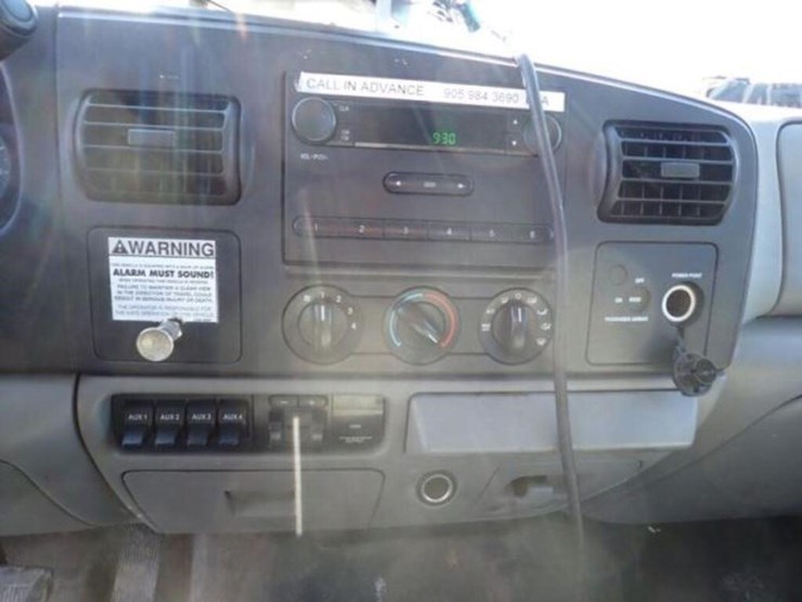 2007-ford-f550-xl-image-15