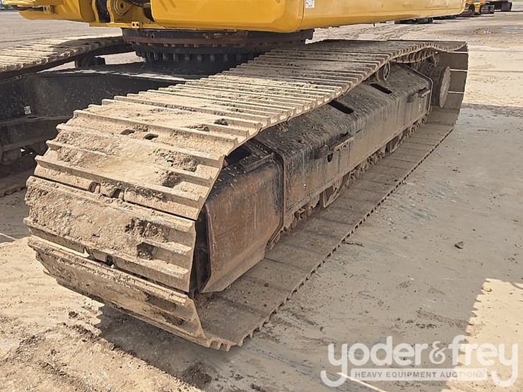 2019-caterpillar-336-image-10