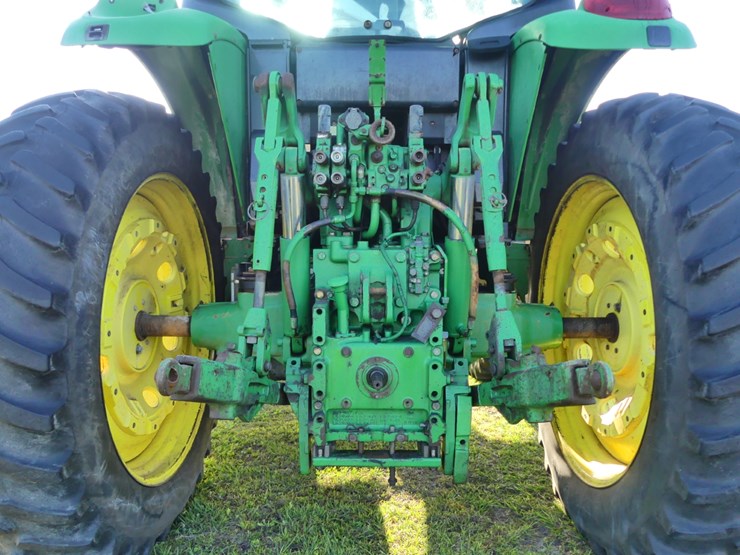 2011-john-deere-7330-image-5