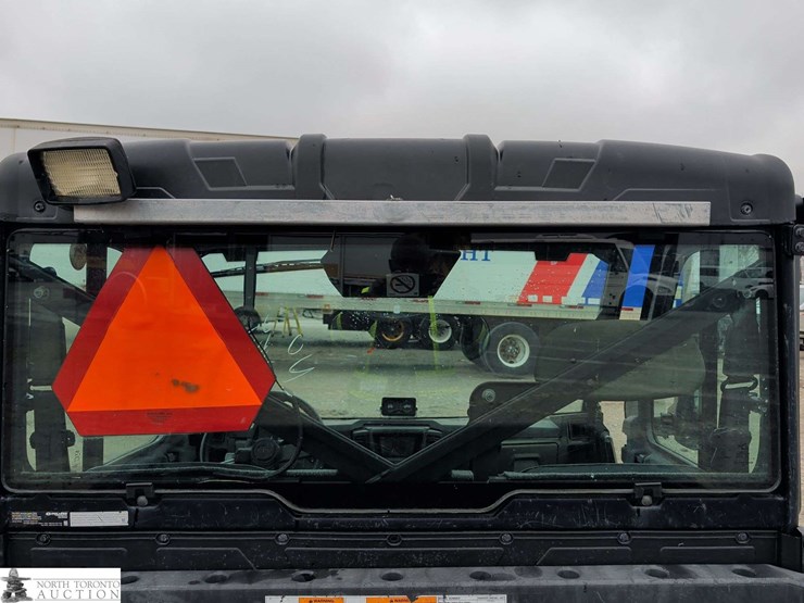 2015-polaris-ranger-image-38