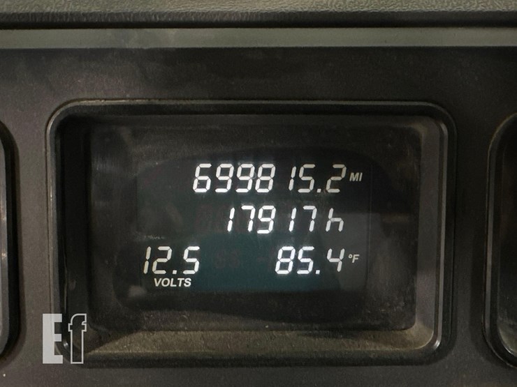 2010-mack-pinnacle-cxu613-image-20