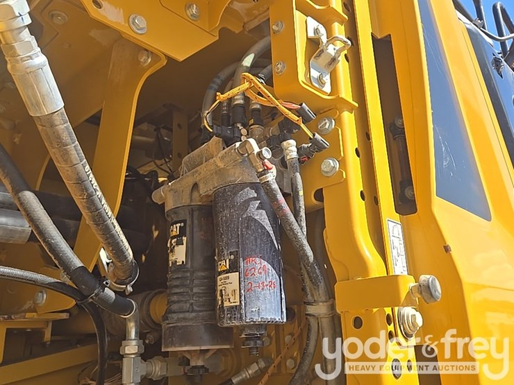 2019-caterpillar-336-image-46