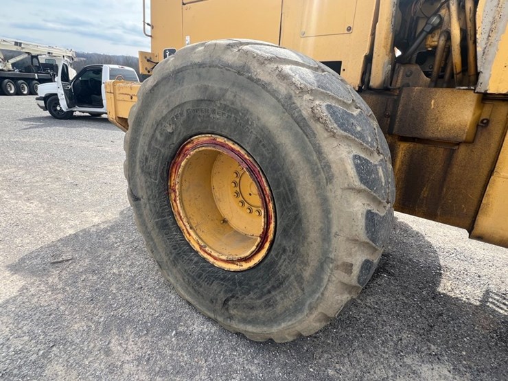 1992-john-deere-644-image-21