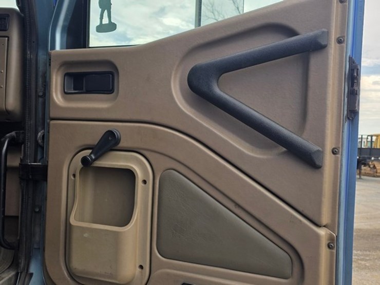 2006-international-9900-image-53