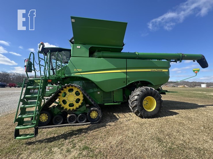2019-john-deere-s790-image-5