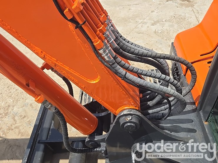 2020-doosan-dx60e-9cn-image-48