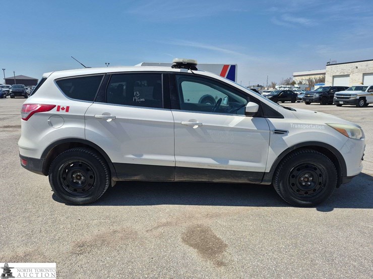 2013-ford-escape-image-4