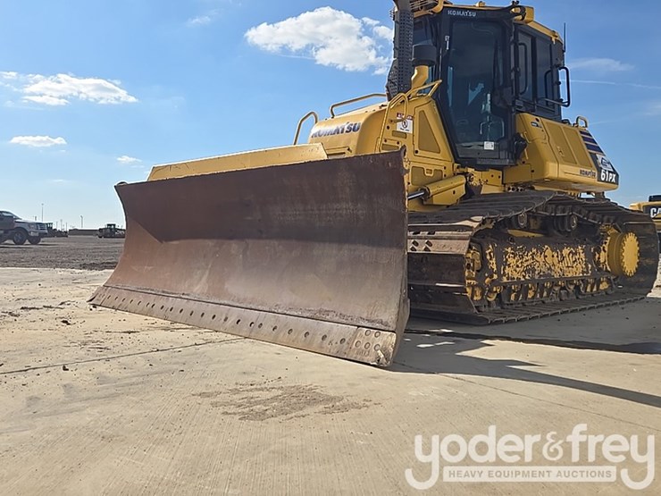 2023-komatsu-d61px-24-image-24