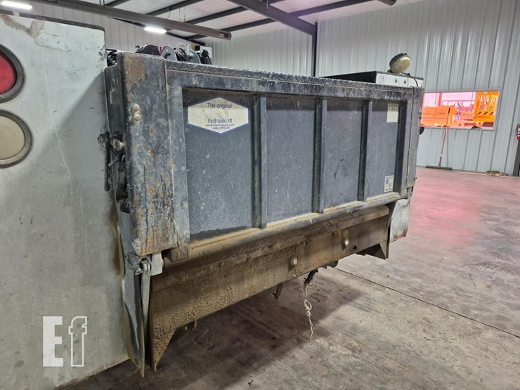 2012-ford-f350-sd-image-22