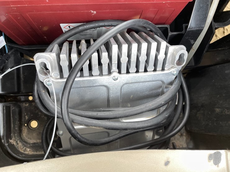 #605-•-ez-go-rxv-electric-golf-cart-image-22