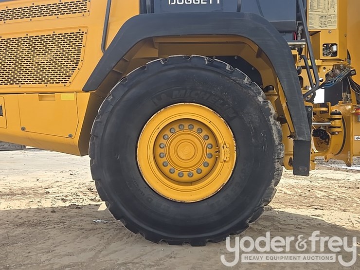 2022-deere-260e-image-10