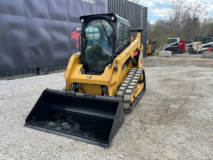 2022-caterpillar-259d3-image-8