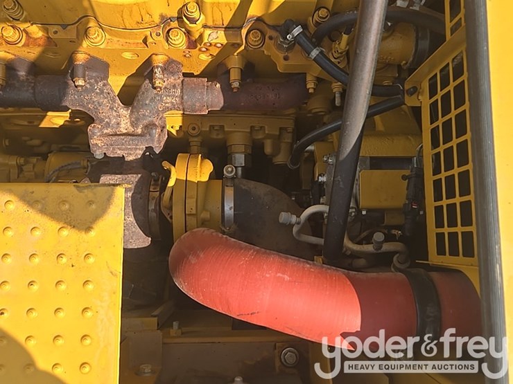 2019-caterpillar-336-image-63