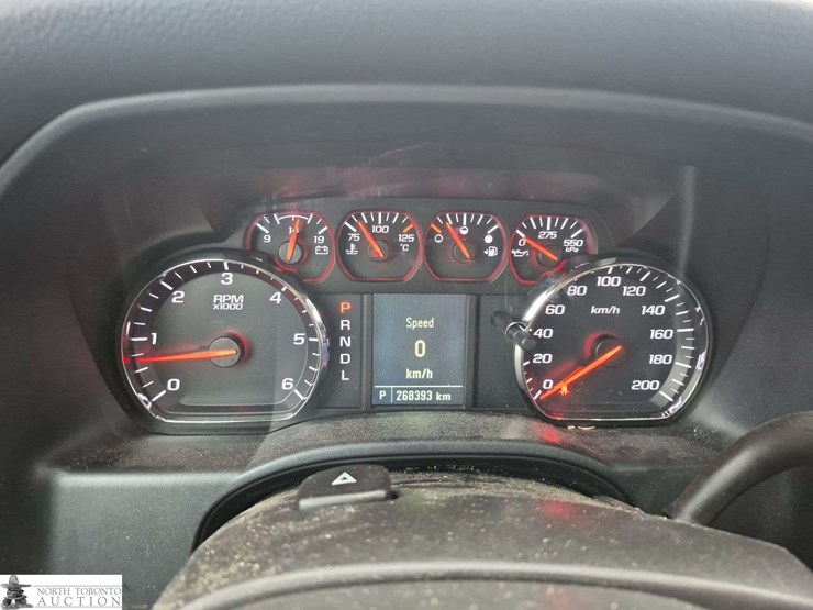 2018-chevrolet-silverado-1500-image-12