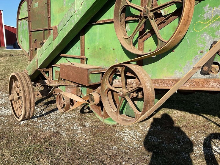 john-deere-threshing-machine-with-hart-feeder-image-29