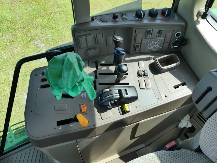 2018-john-deere-6120m-image-12