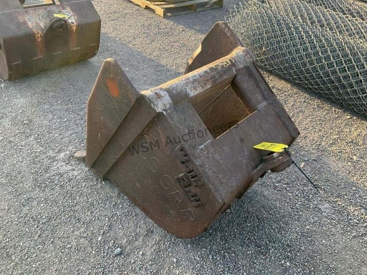 24in-wain-roy-excavator-bucket-image-2