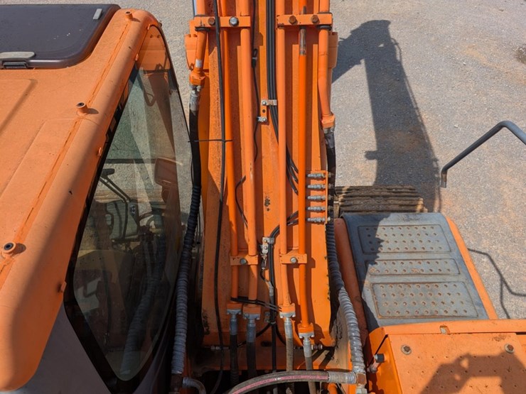 doosan-dx225-lc-3-image-31