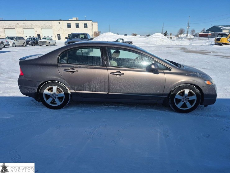 2009-honda-civic-sport-4dr-sedan-5a-image-6