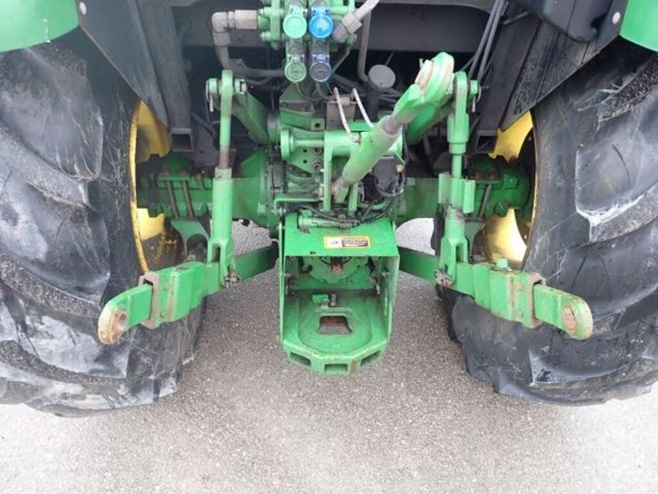 2016-john-deere-5085e-image-60