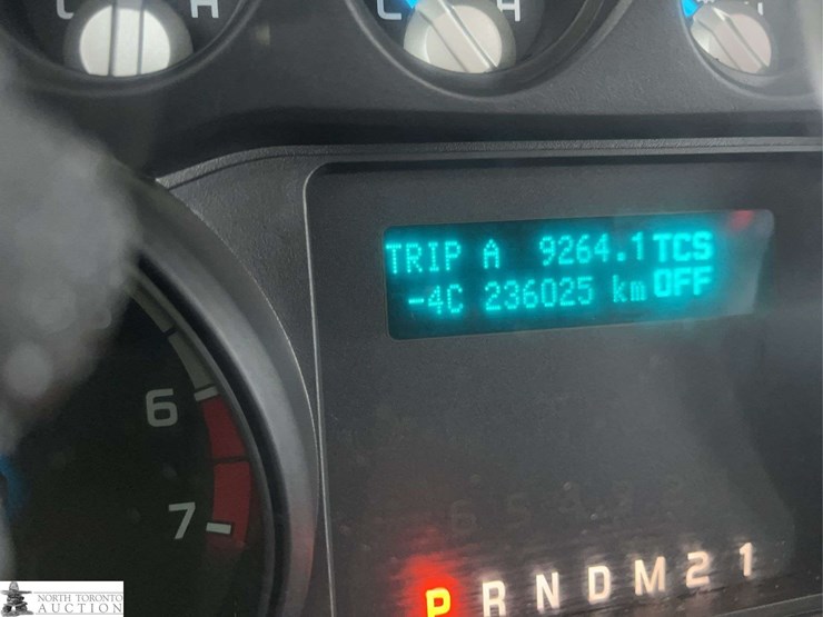 2013-ford-f350-image-13