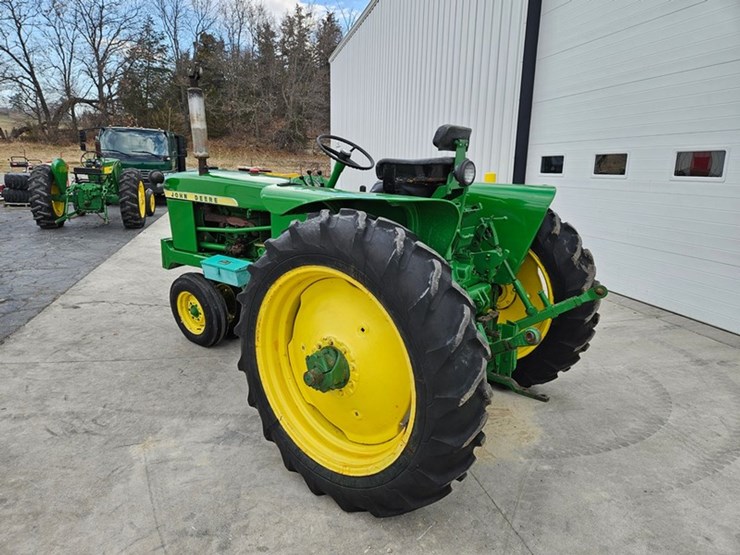 1961-john-deere-2010-image-3