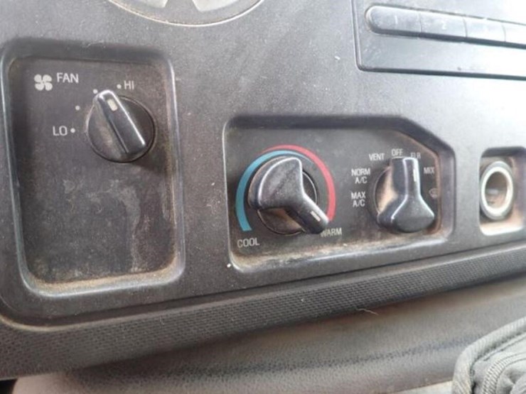 2009-ford-e450-image-15