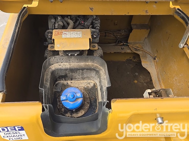 2017-caterpillar-336fl-image-62