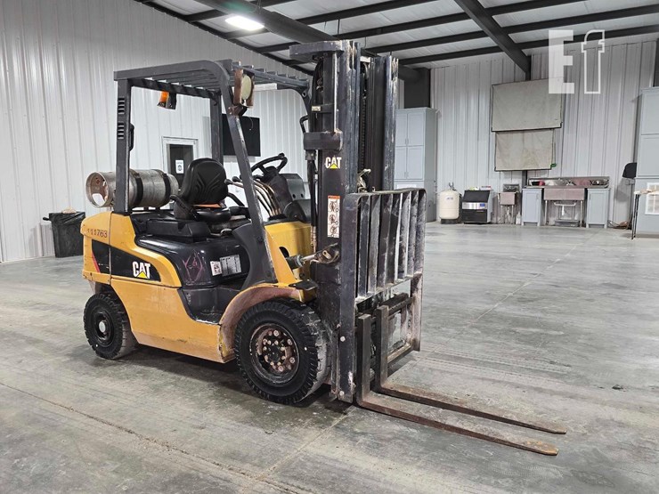 2019-caterpillar-gp25n-image-2