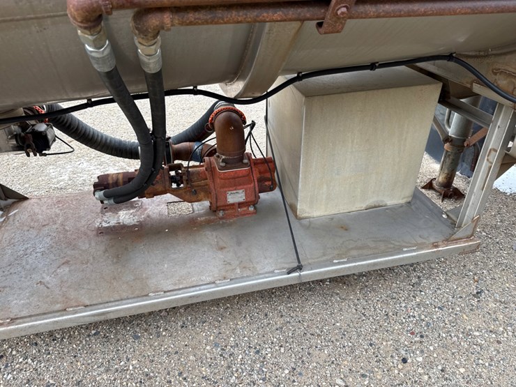 2009-polar-tank-image-3