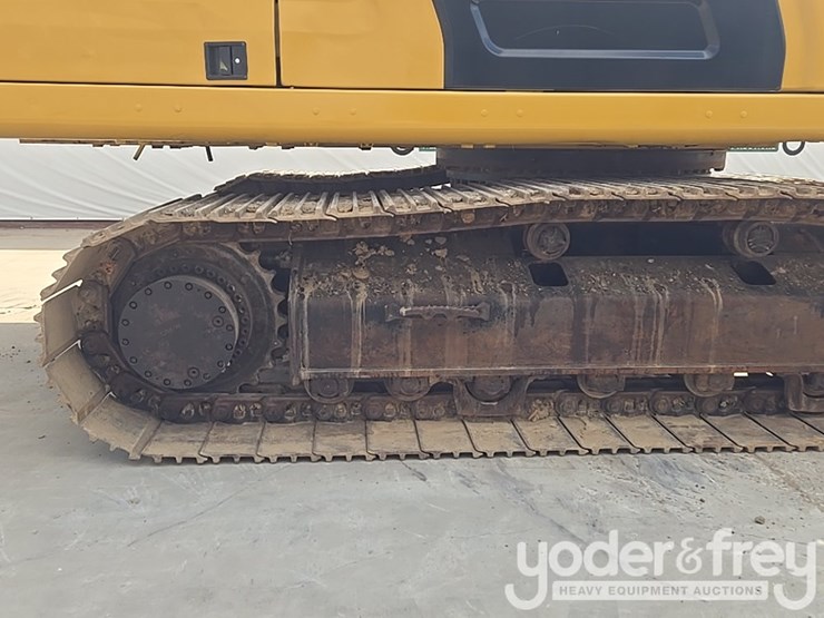 2019-caterpillar-336-image-20