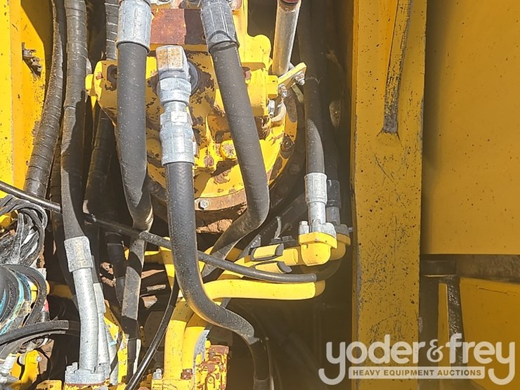 2015-komatsu-pc490-lc-11-image-130