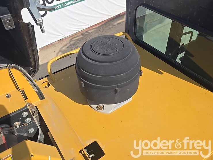 2017-caterpillar-336fl-image-81