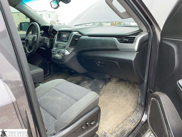 2015-chevrolet-tahoe-image-22