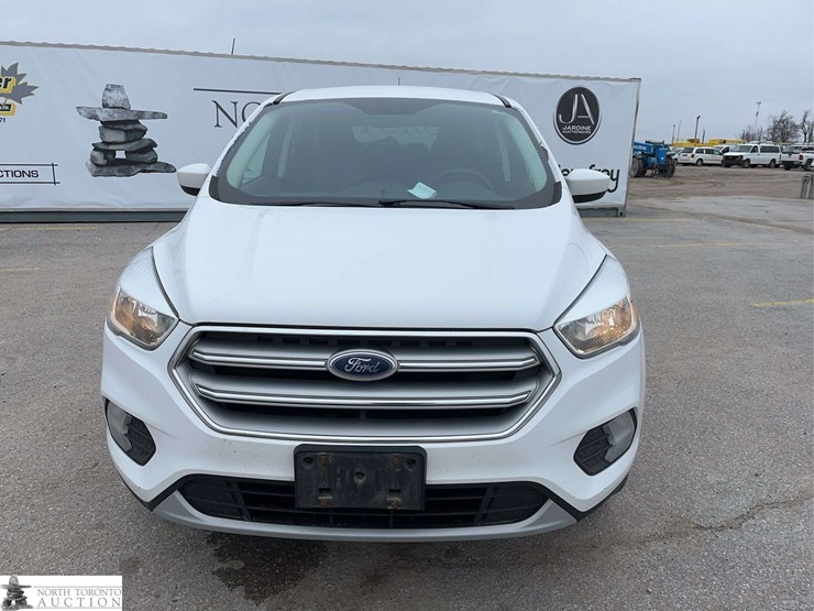 2017-ford-escape-image-2