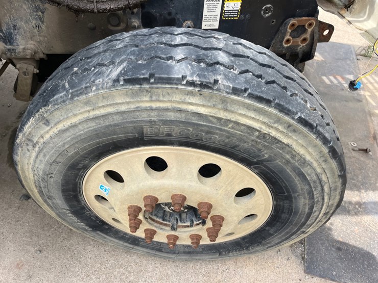 2006-mack-chn613-image-11