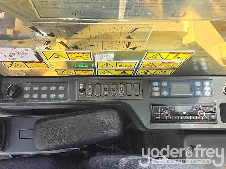 2017-caterpillar-336fl-image-104